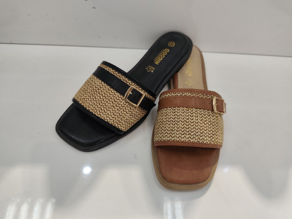 Klapki damskie Roz 36-41 / 12 par